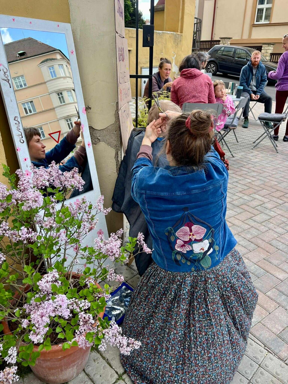 Laura Fiľáková & Janka: Kadeřnický salón