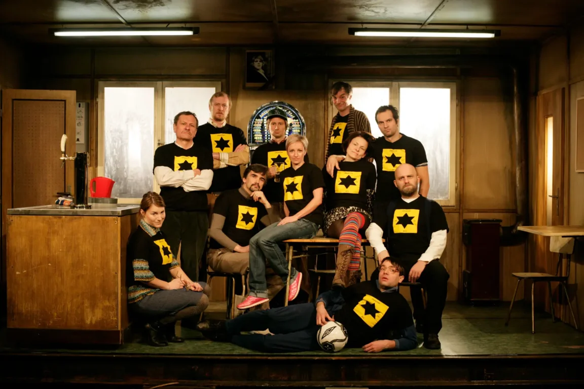 Ucpanej systém Remaster • Dejvické divadlo